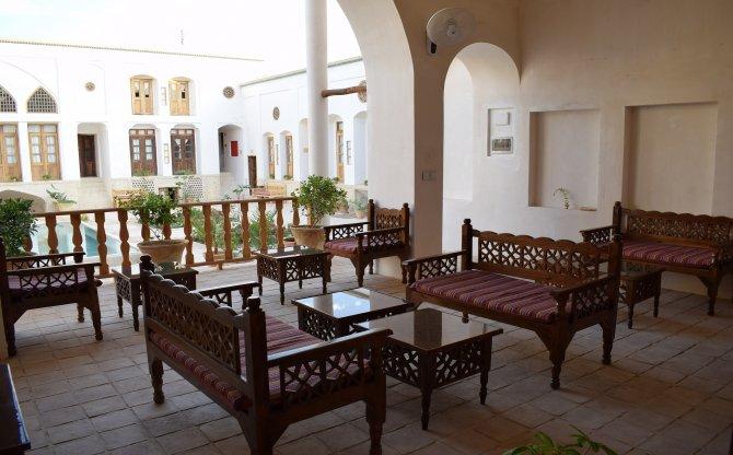 هتل سنتی فلاحتی در کاشان