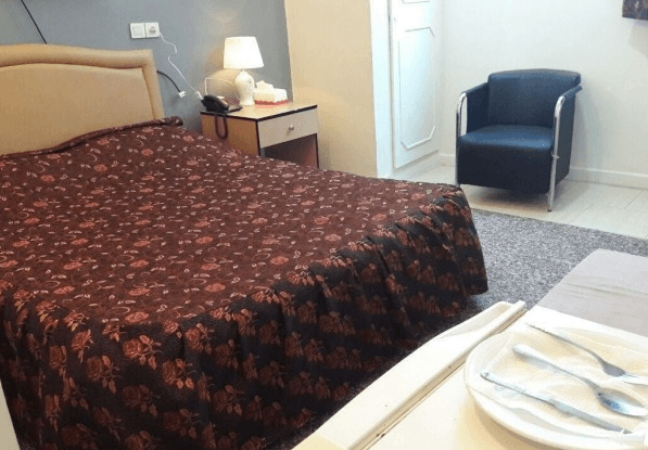 اتاق یک نفره هتل آزادی آبادان