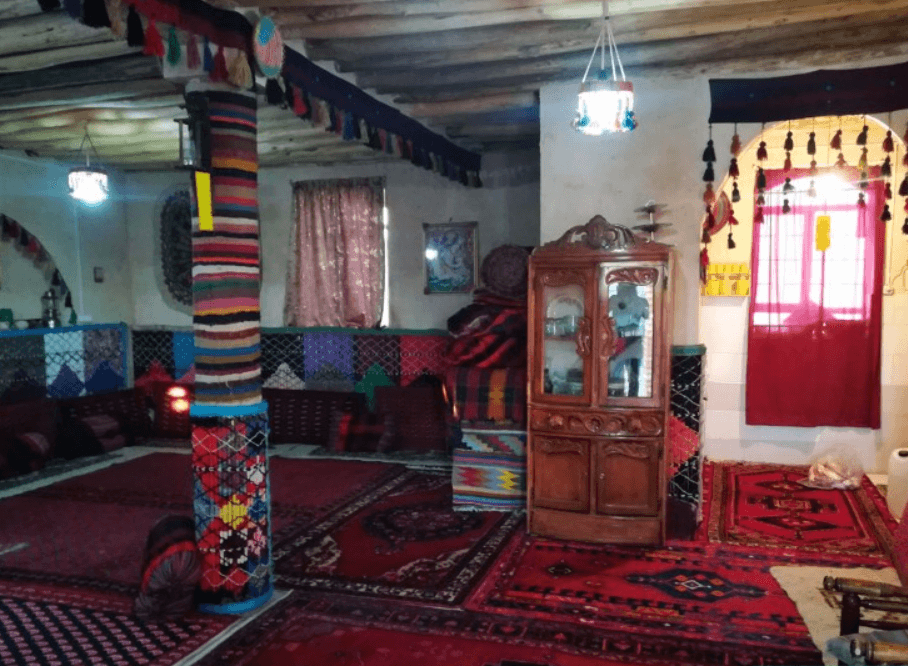 اقامتگاه بوم گردی کرد در ایلام