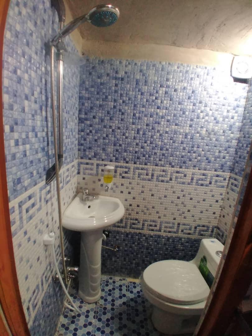 سوئیت نقلی نیم طبقه