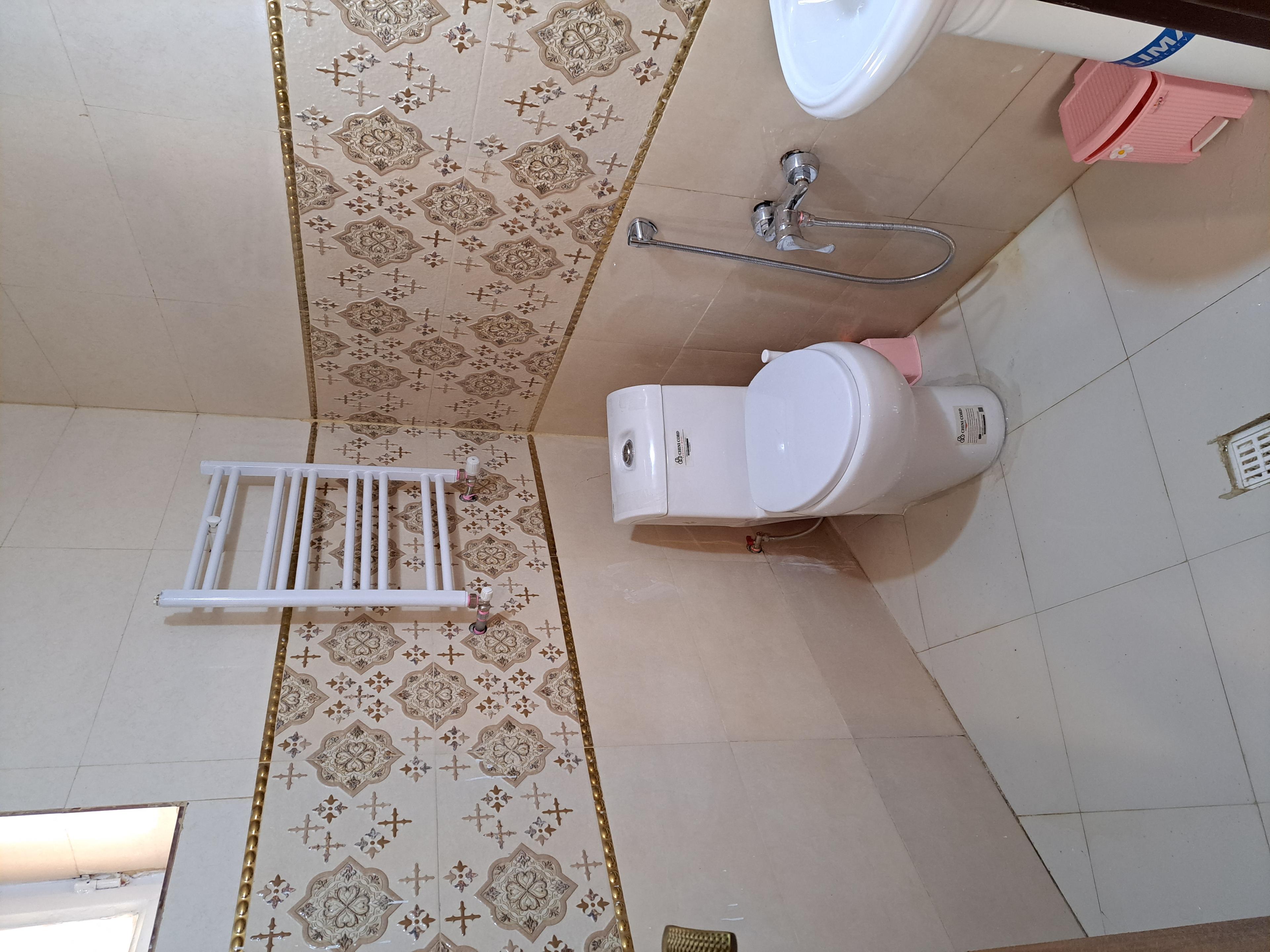 هتل آپارتمان  توکا واحد 1سنندج 