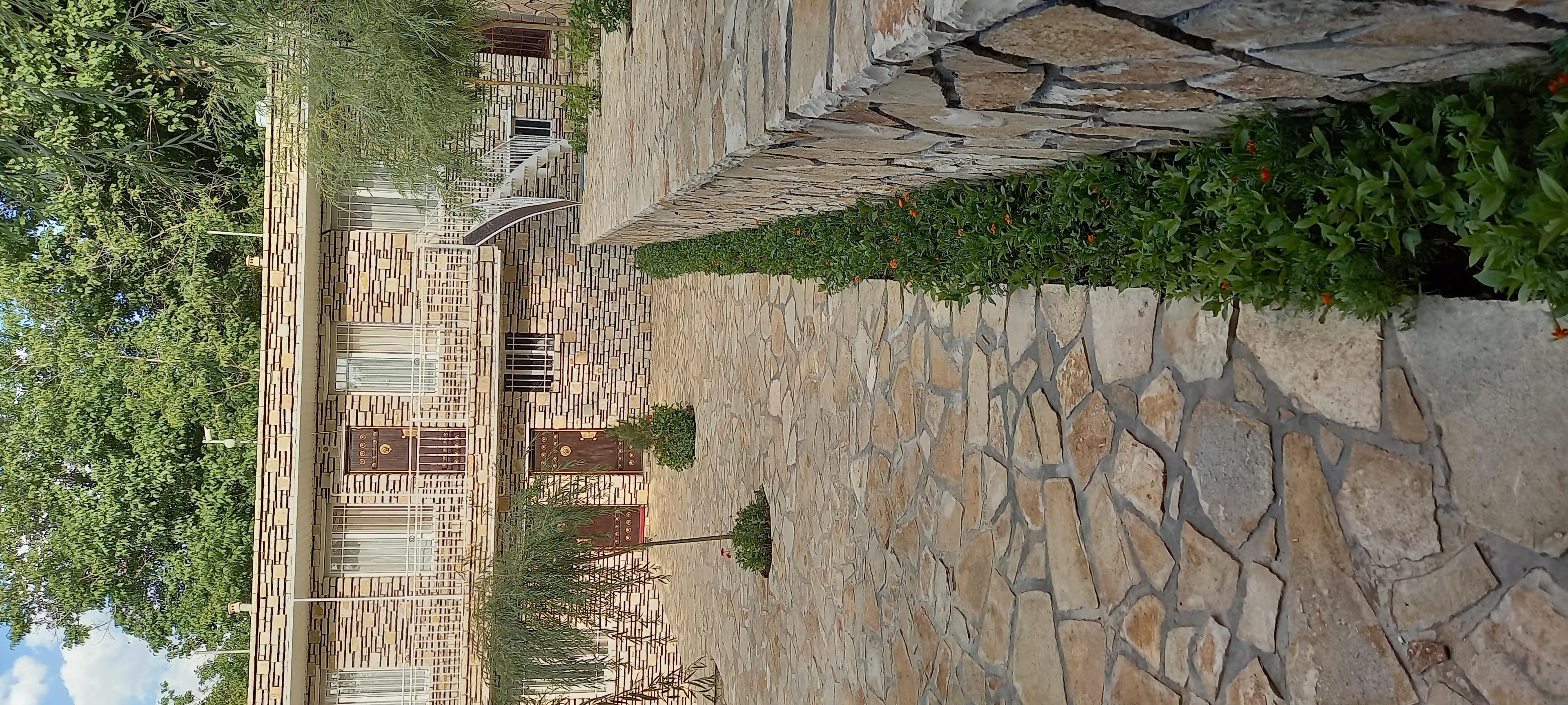 اقامتگاه گل لاله پاوه