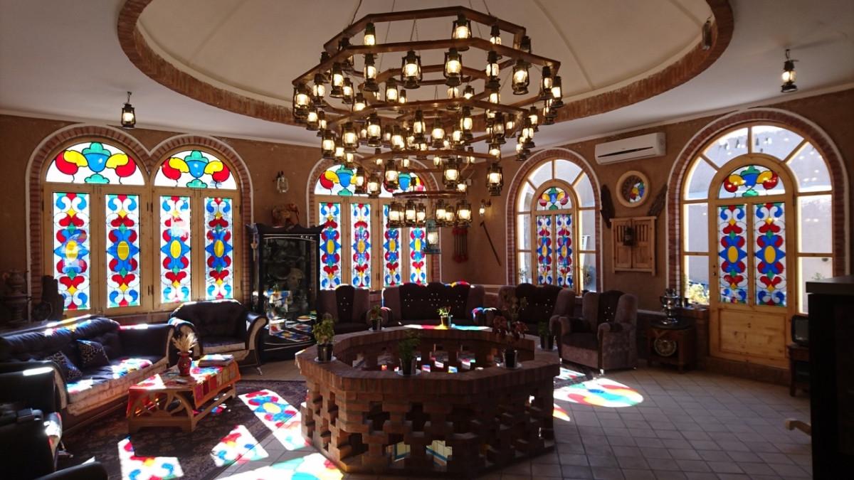 اقامتگاه سنتی فانوس ویونا کاشان