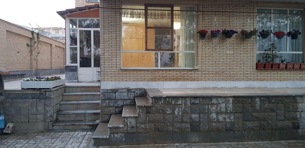  رزرو منزل تک خوابه در چادگان