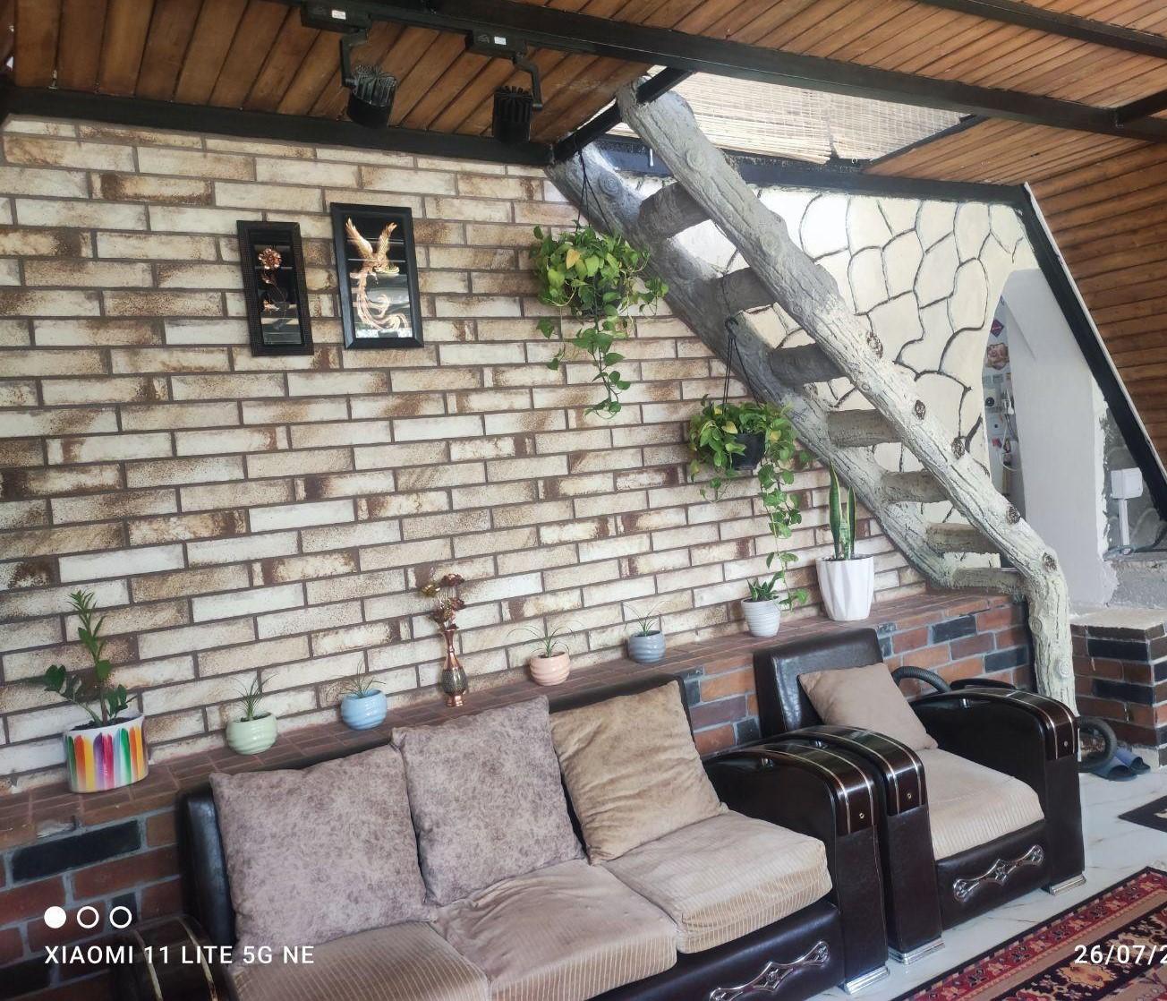 کلبه سوئیسی در دشت ارژن