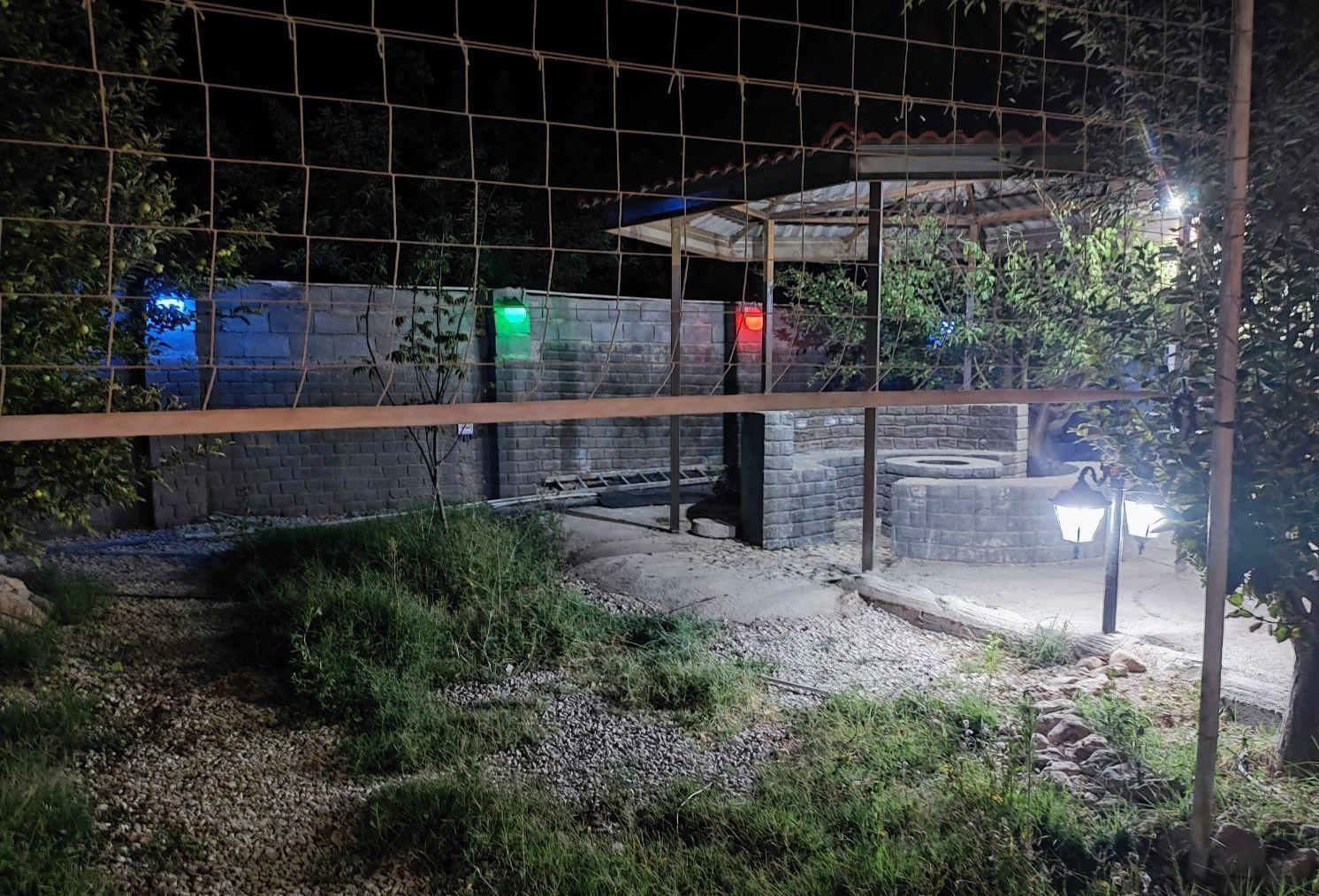 کلبه سوئیسی در دشت ارژن