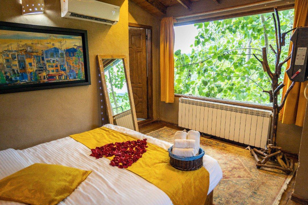 کلبه های گردشگری یارا در تنکابن
