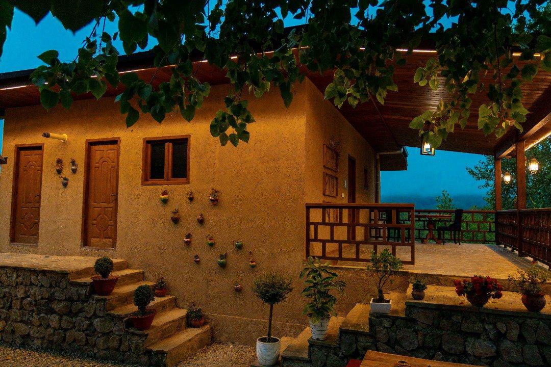 کلبه های گردشگری یارا در تنکابن