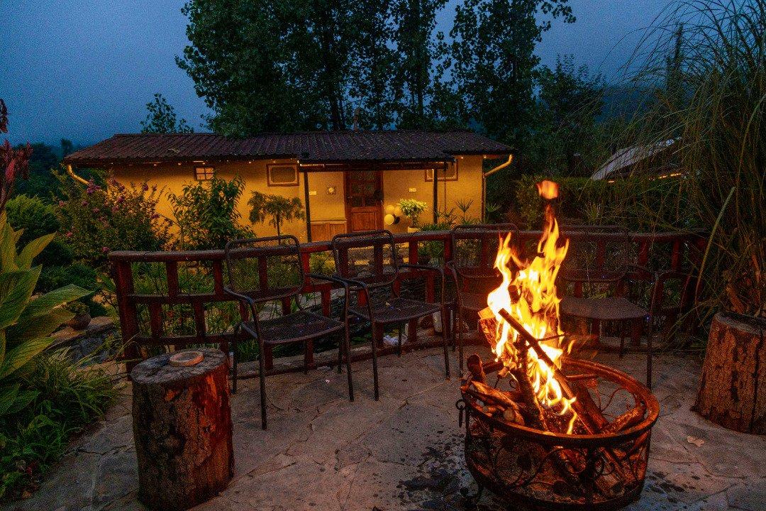 کلبه های گردشگری یارا در تنکابن