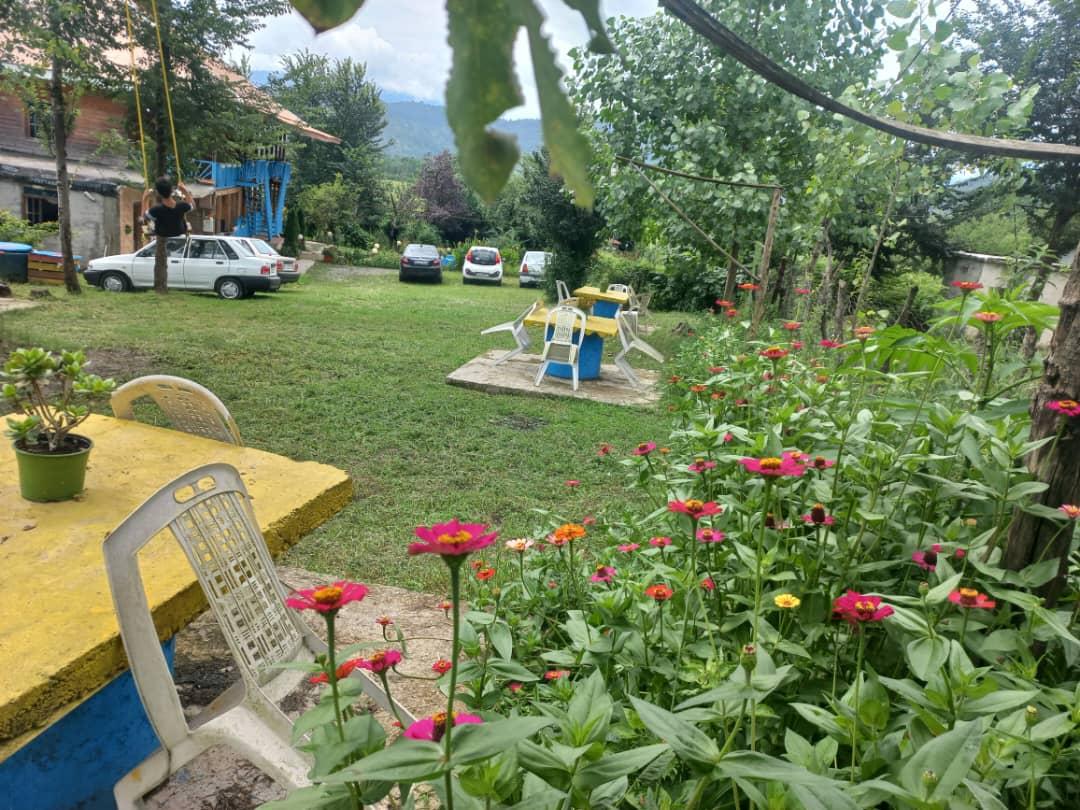 اقامتگاه بومگردی الماس سبز 