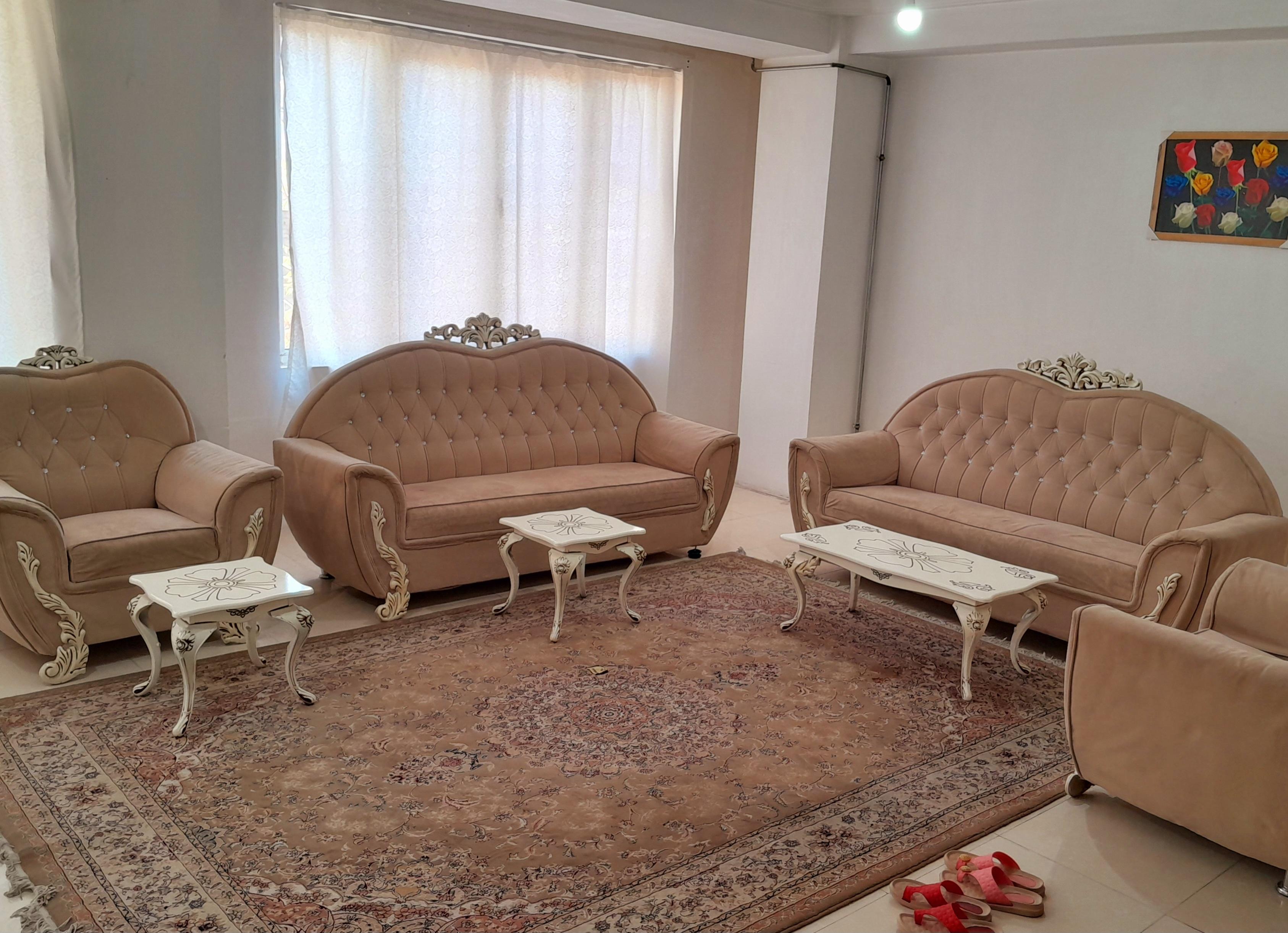 سوئیت دو خوابه در تبریز