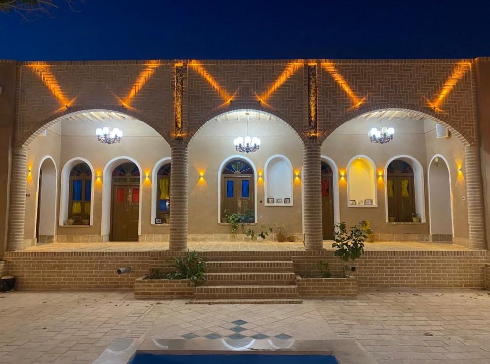 اقامتگاه عمارت مهاجر در خرقان