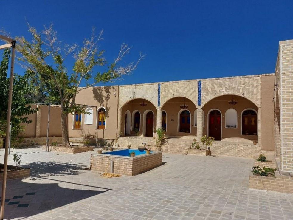 اقامتگاه عمارت مهاجر در خرقان
