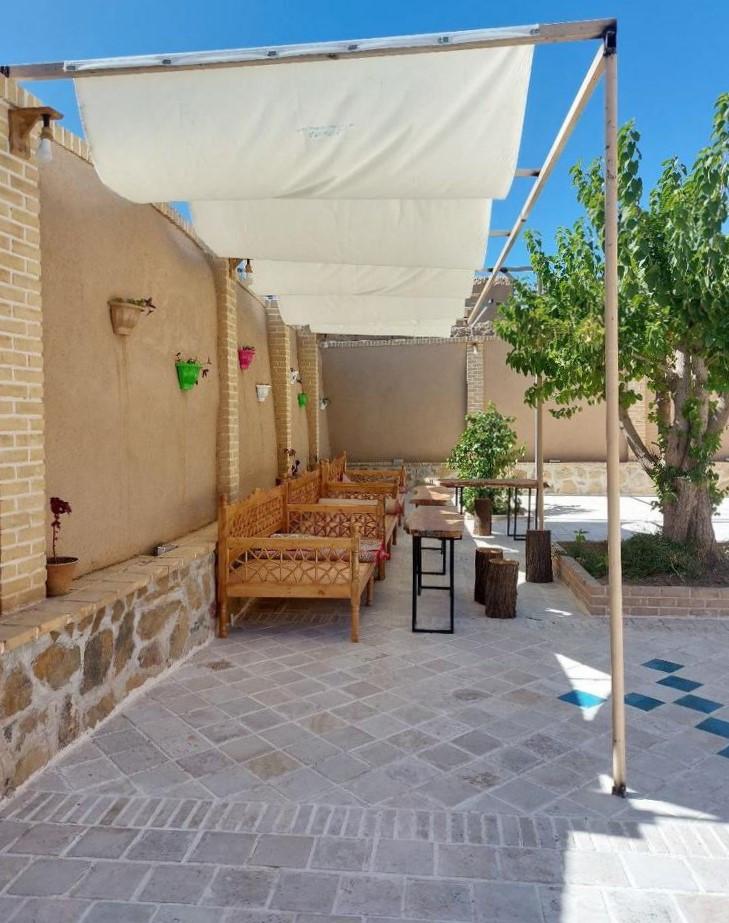 اقامتگاه عمارت مهاجر در خرقان