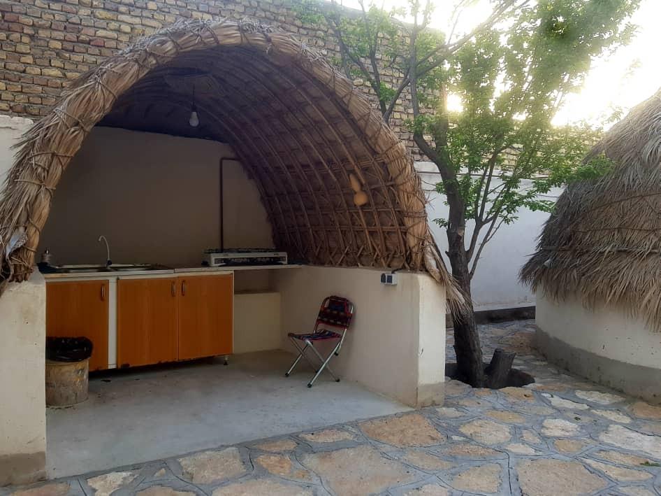 بومگردی روژان در نزدیکی مشهد 