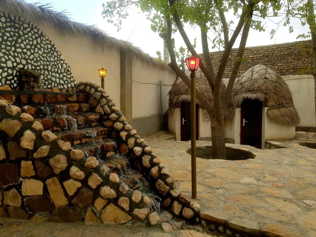 بومگردی روژان در نزدیکی مشهد 