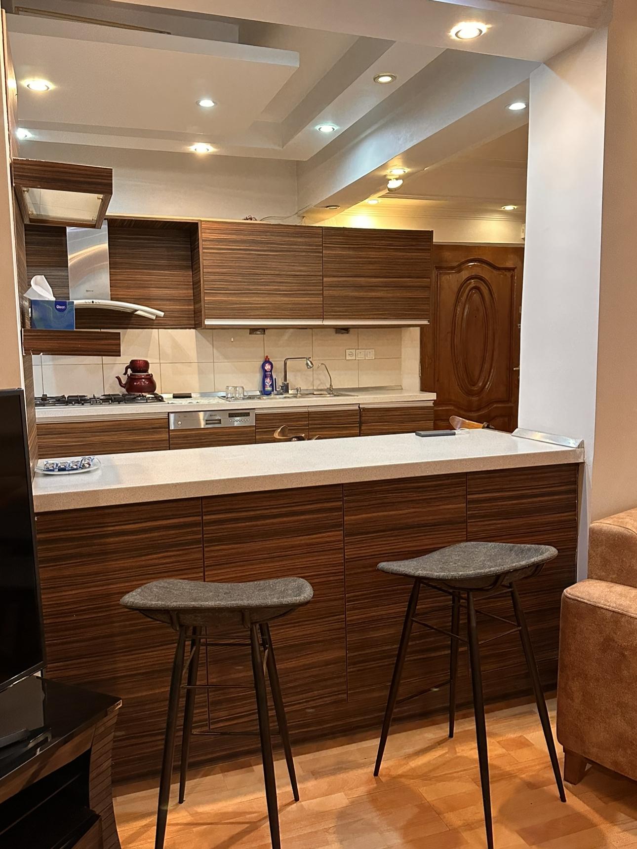 آ‌پارتمان استخردار در شهرک غرب