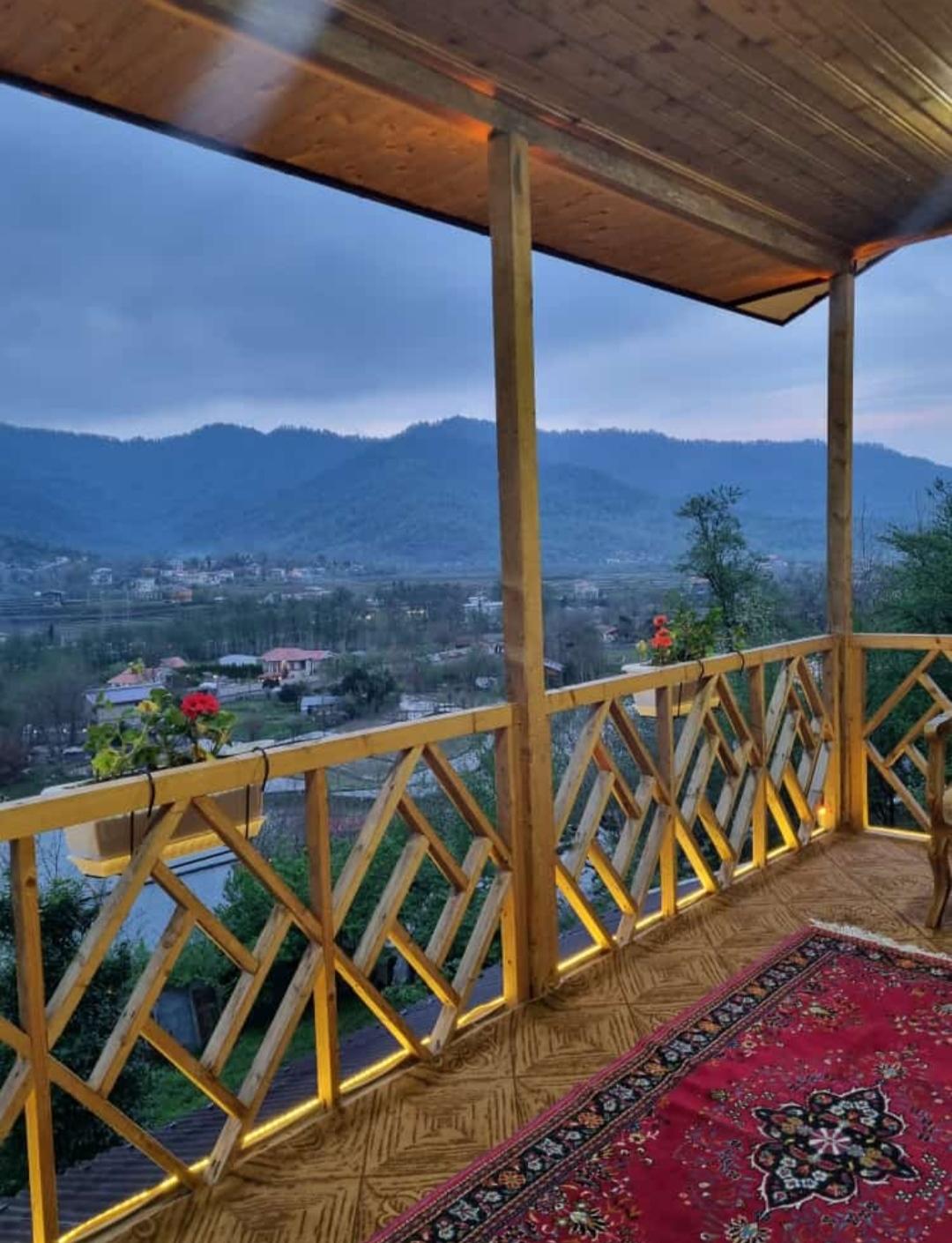 کلبه چوبی داتام ماسال