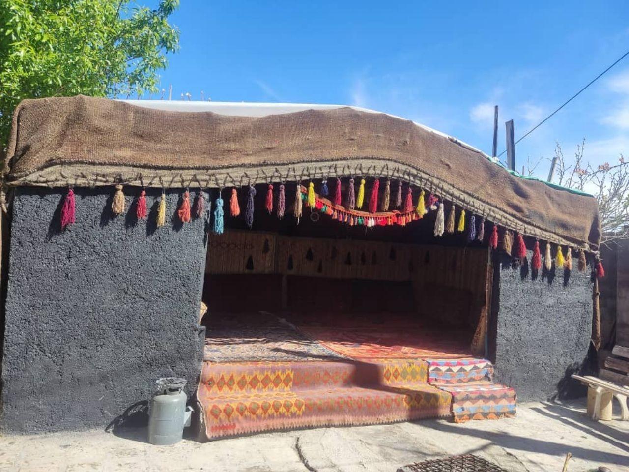 اقامتگاه بوم گردی کرد در ایلام
