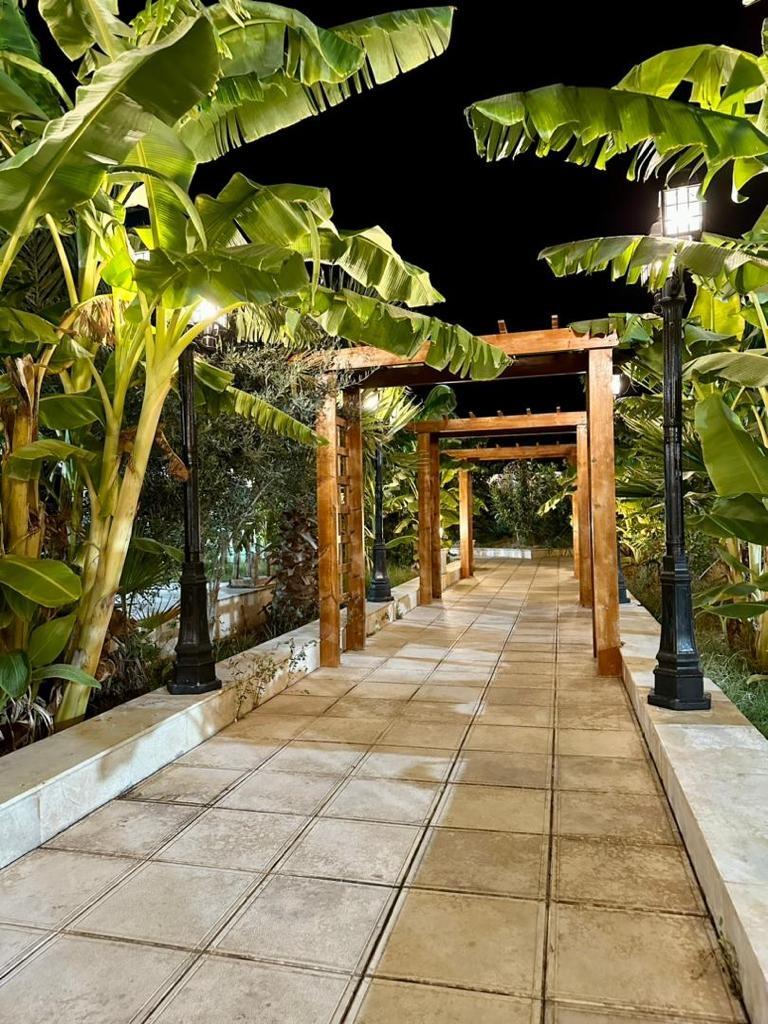 ویلا باغ عمارت خلیج در دزفول