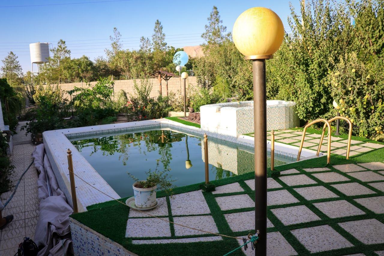 باغ ویلا استخردار با آب سرد