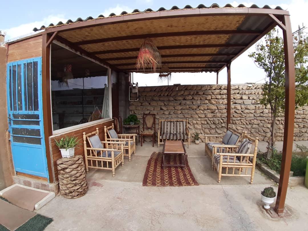 بومگردی دوگ دلارام سوئیت مرجان