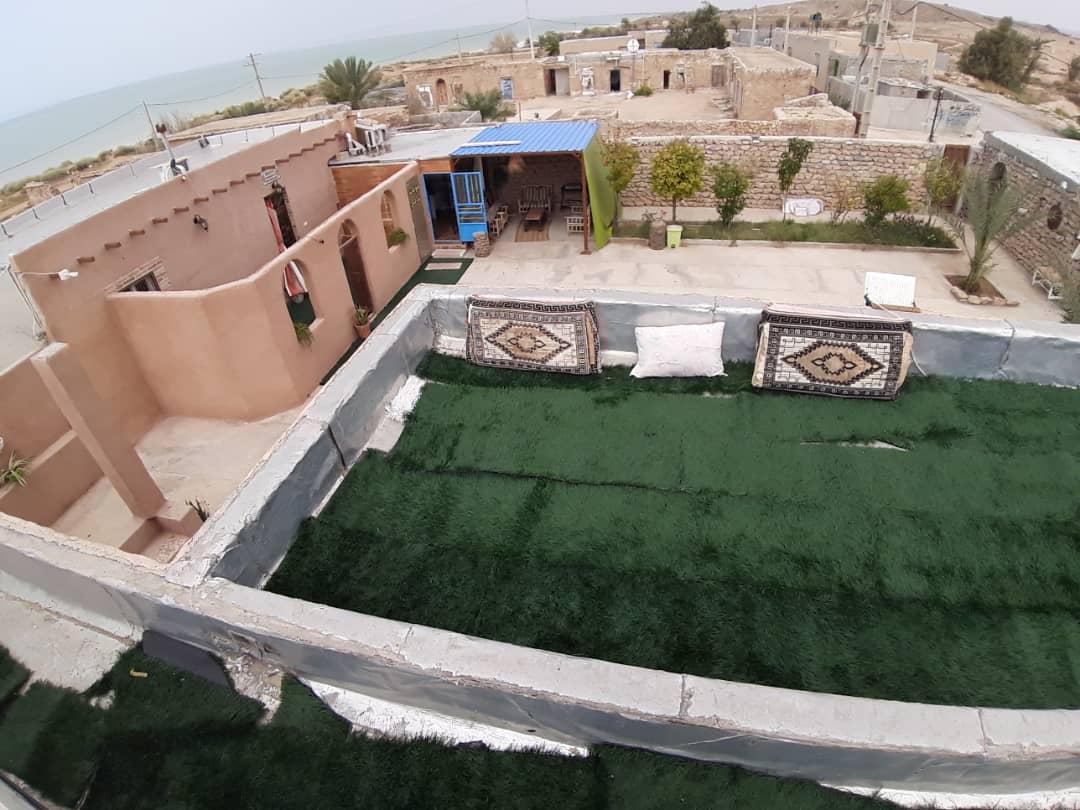بومگردی دوگ دلارام سوئیت مرجان