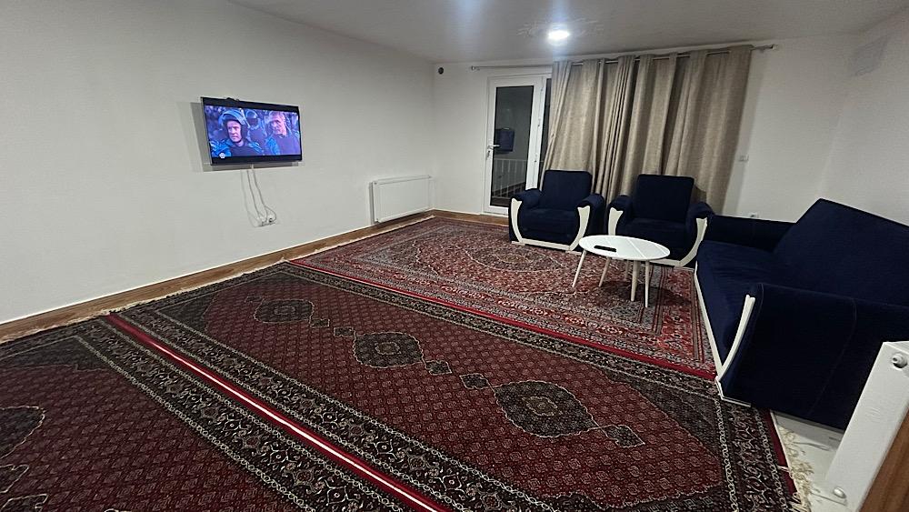 اجاره واحد تمیز اورامان تخت