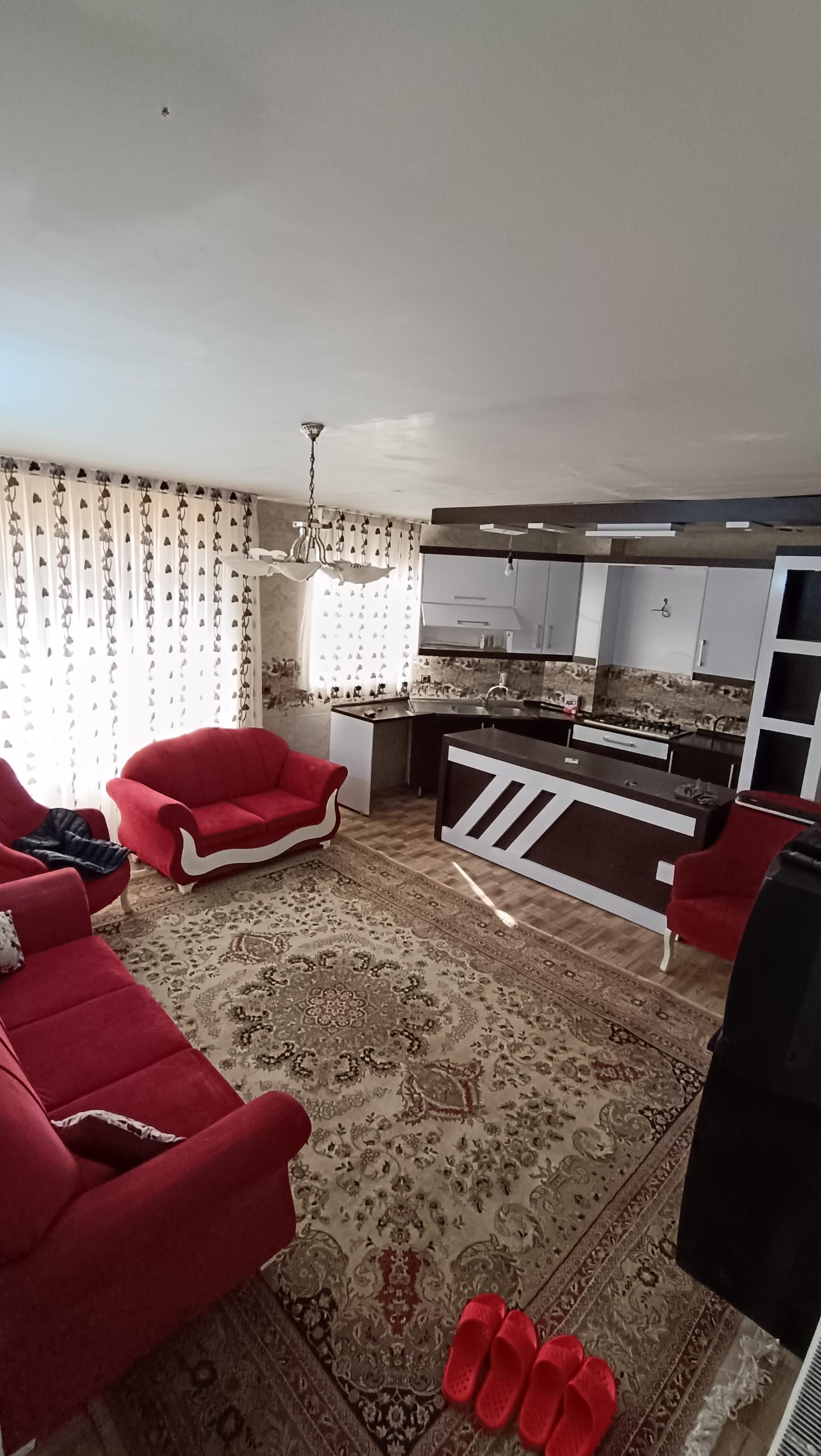 اجاره سوئیت در بهارستان اصفهان