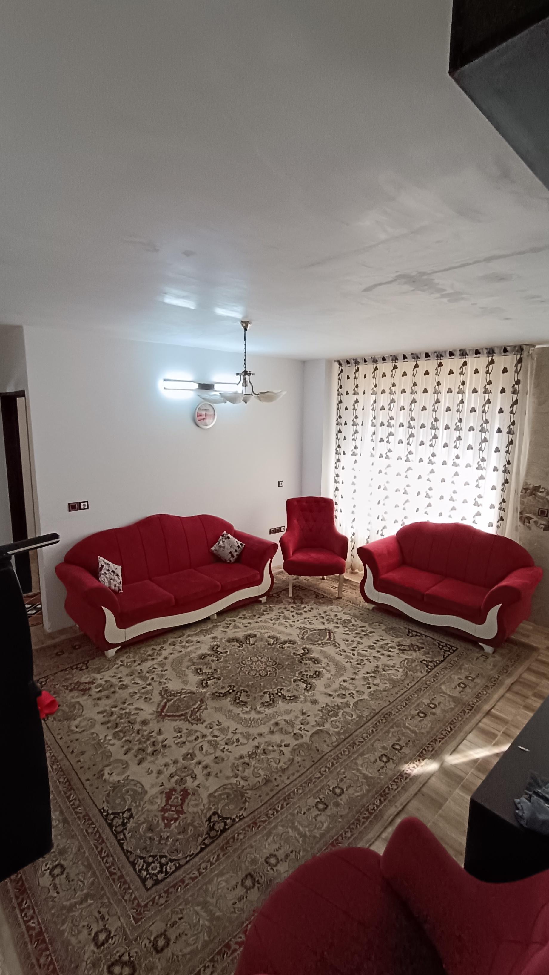 اجاره سوئیت در بهارستان اصفهان