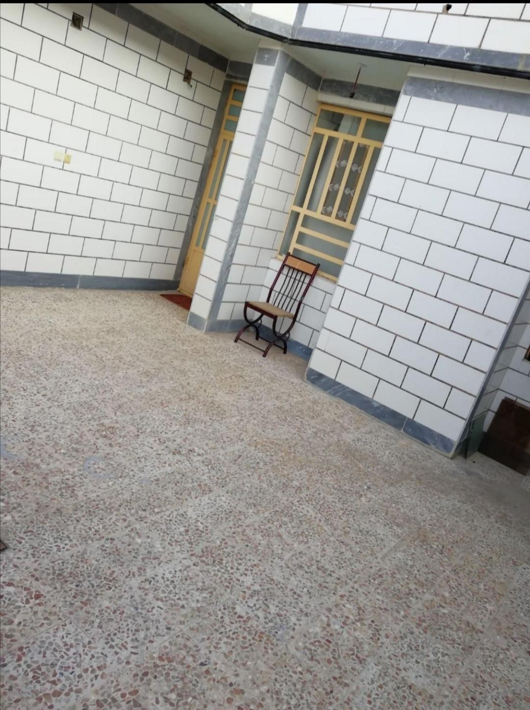 آپارتمان حیاط دار شیک و مجهز 