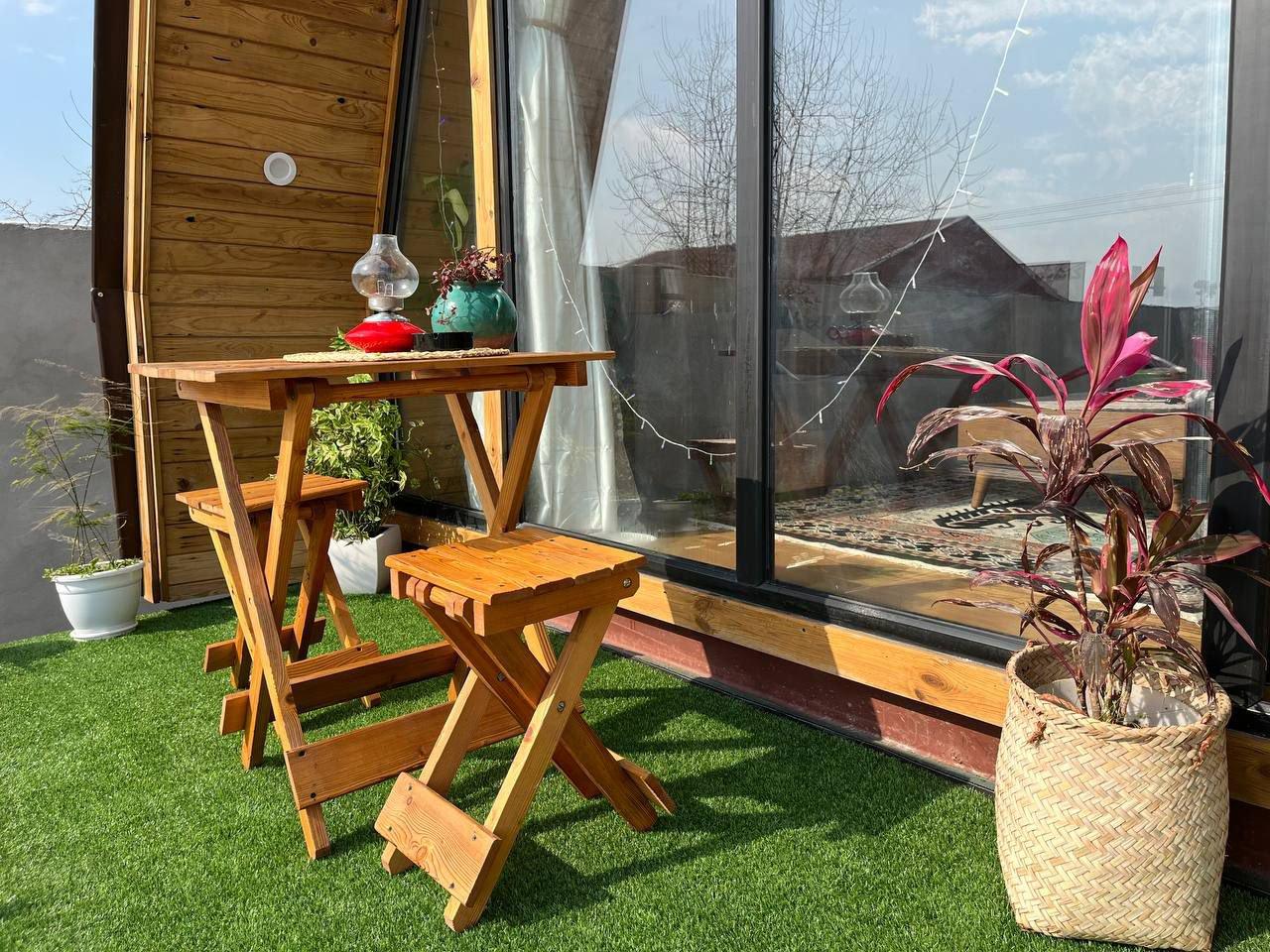 کلبه سوئیسی فرحناک در بندرانزلی