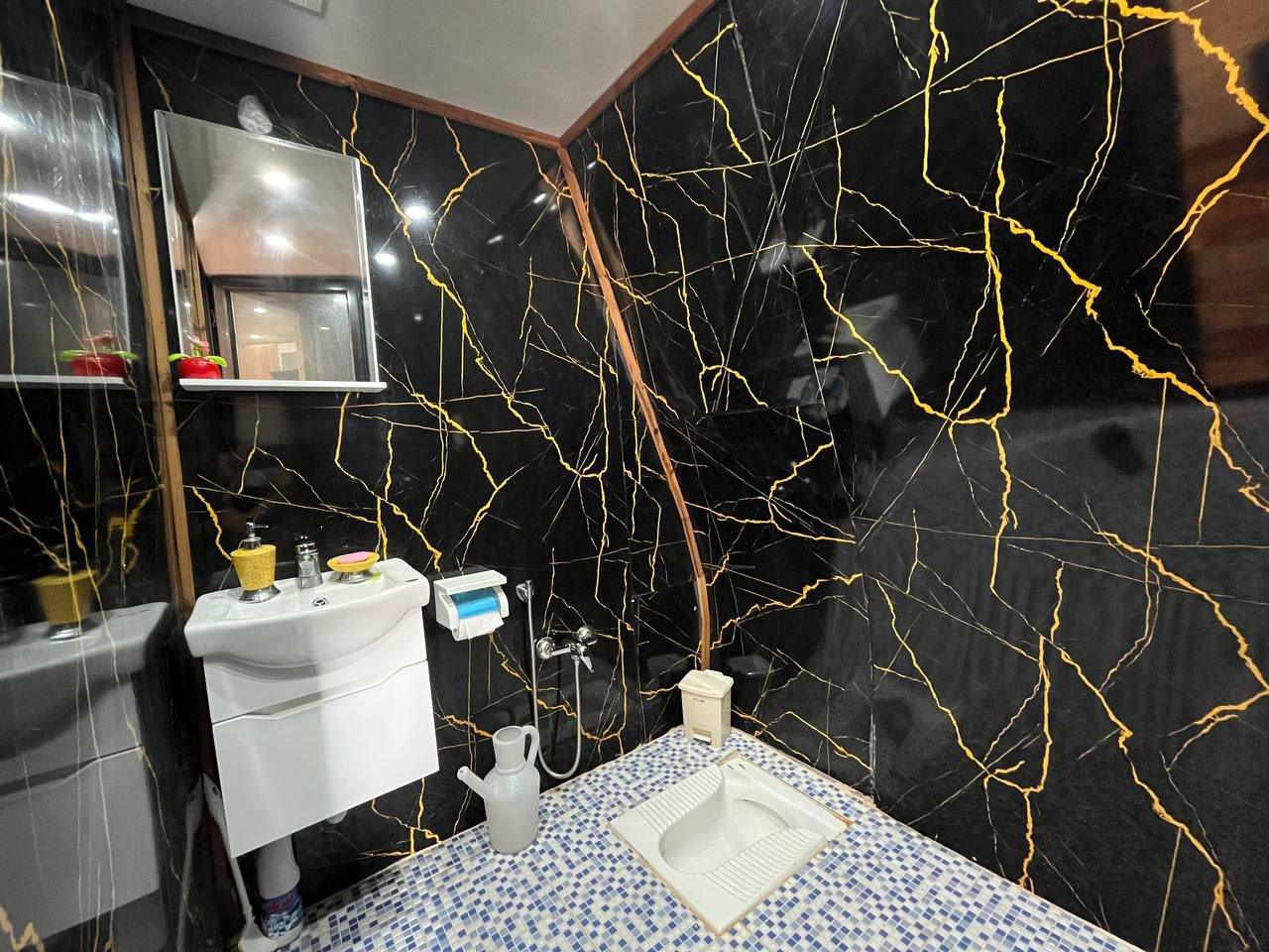 کلبه سوئیسی فرحناک در بندرانزلی