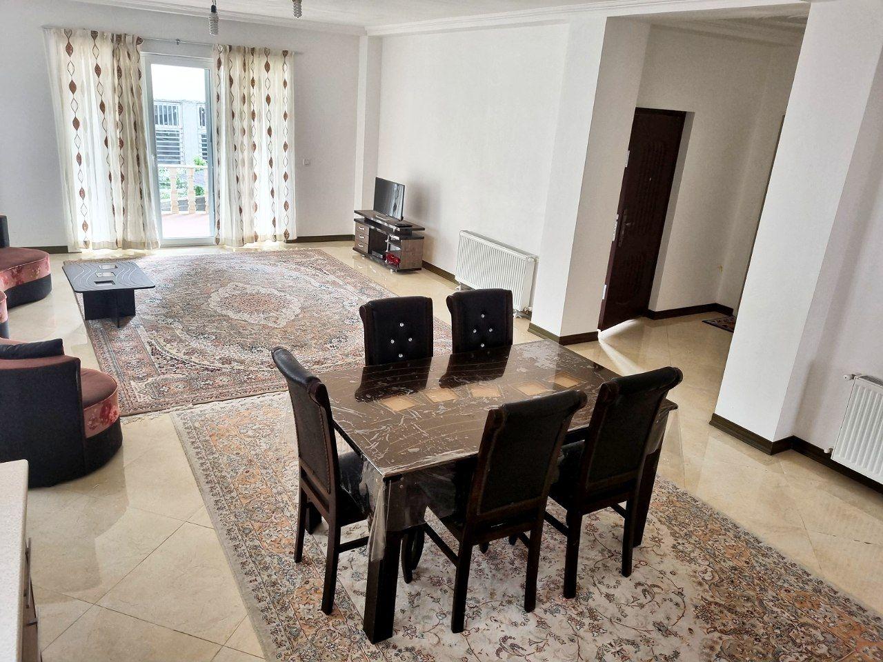 دو خوابه،تراسدار 