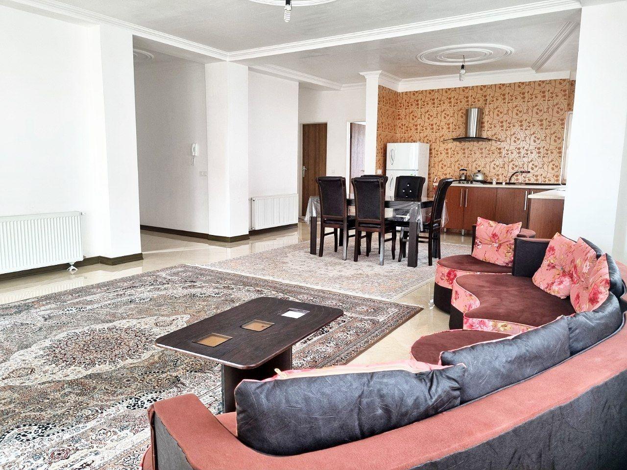 دو خوابه،تراسدار 