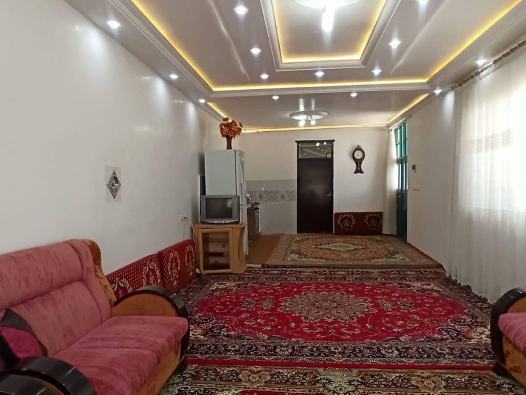 اقامتگاه بوم گردی کسری در تکاب