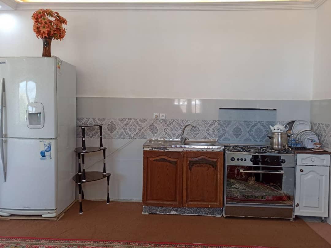 اقامتگاه بوم گردی کسری در تکاب