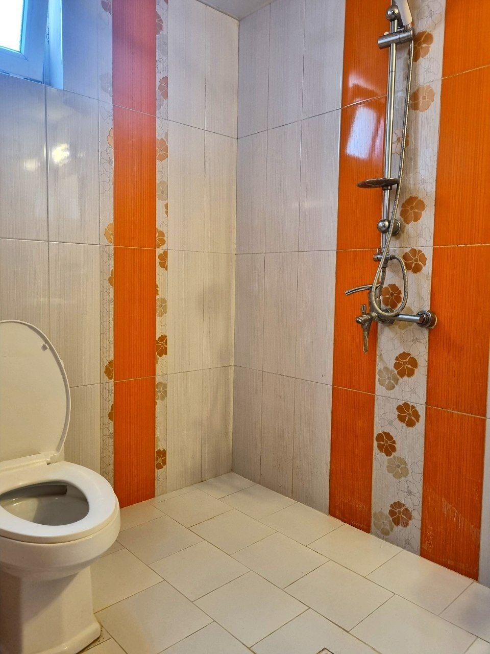 دو خوابه،تراسدار 