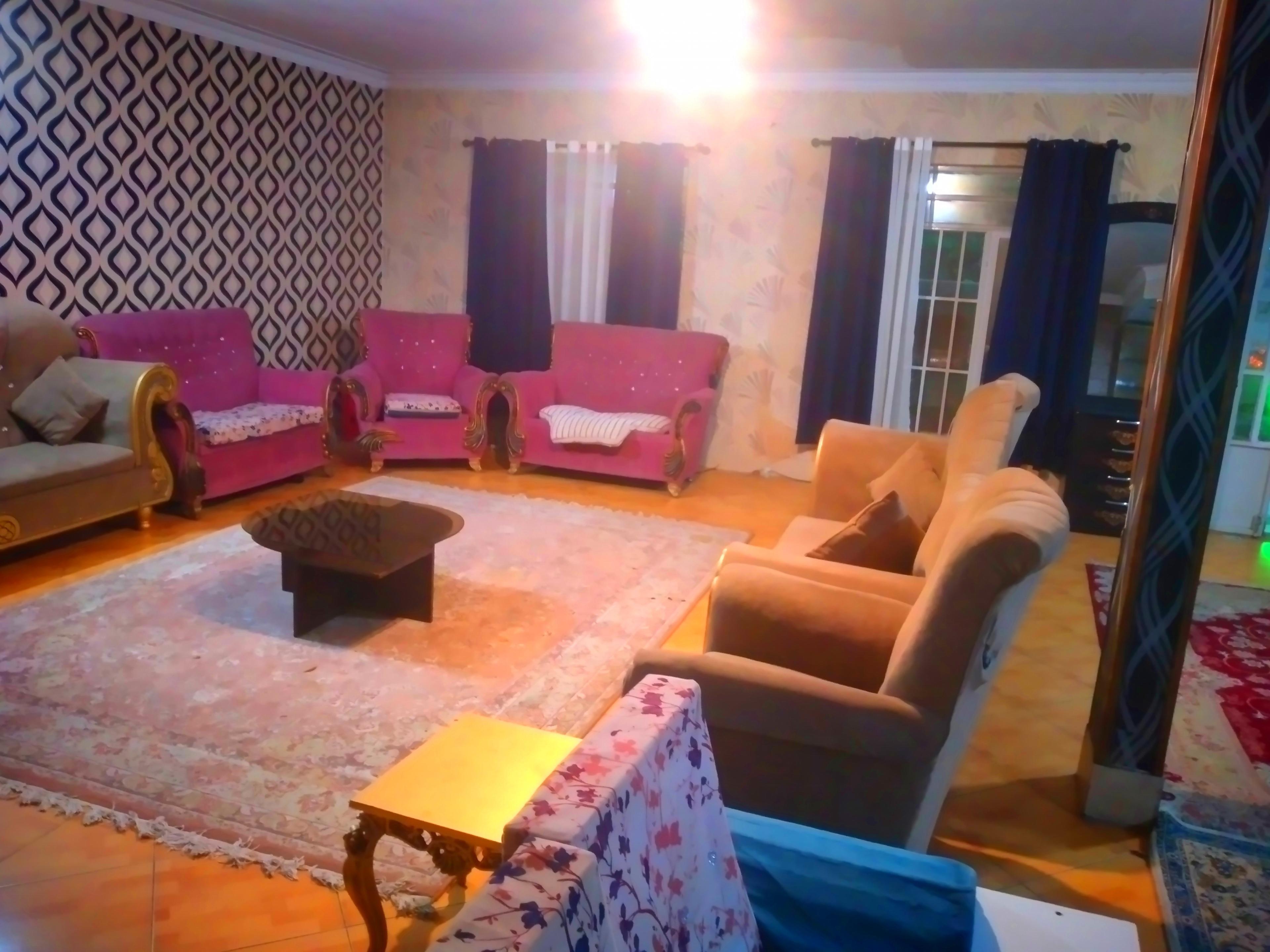 منزل حیاط دار دربستی آتشگاه کرج