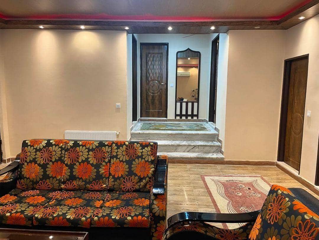 سوئیت کنار دریا با جکوزی انزلی