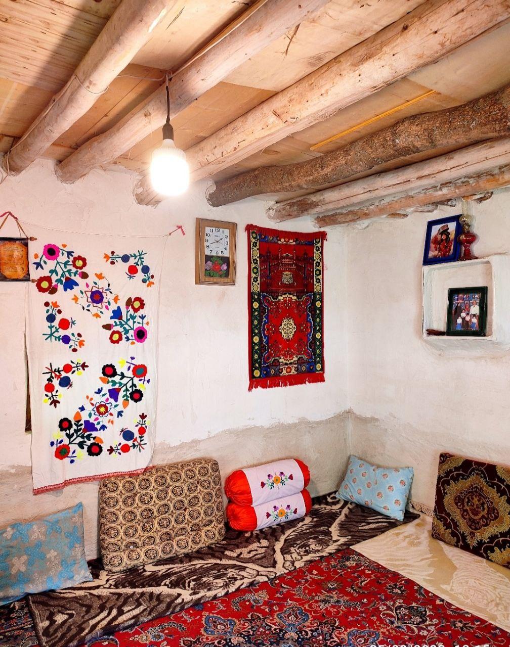 بومگردی سرین چشمه گل آخور
