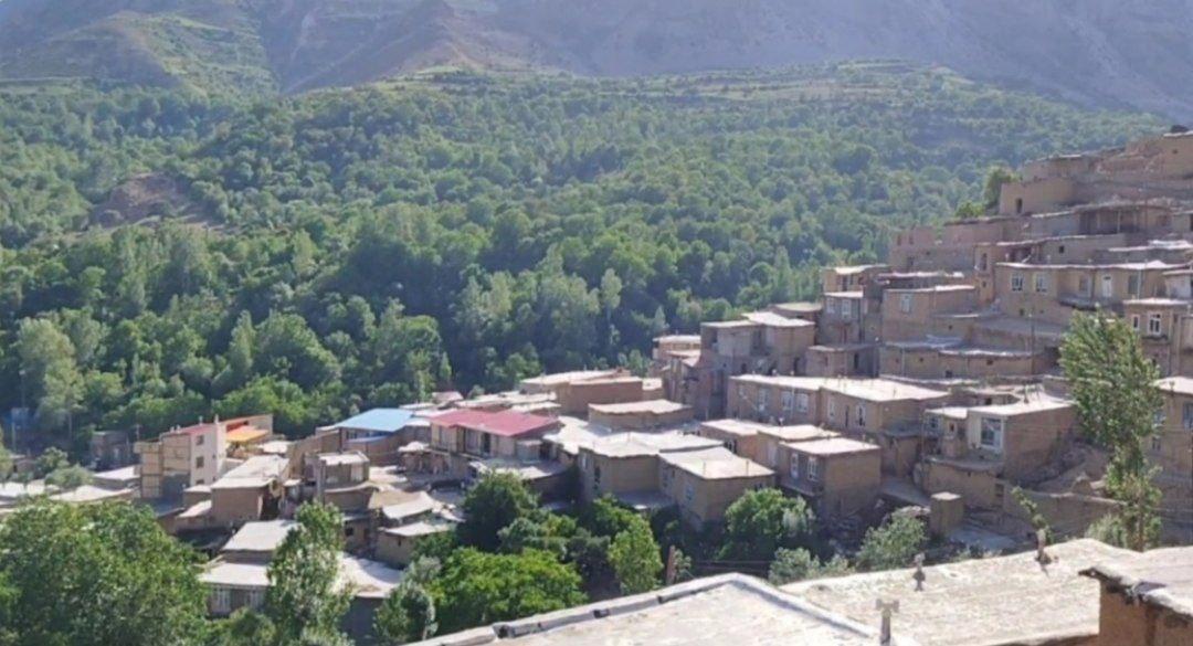 بومگردی سرین چشمه گل آخور