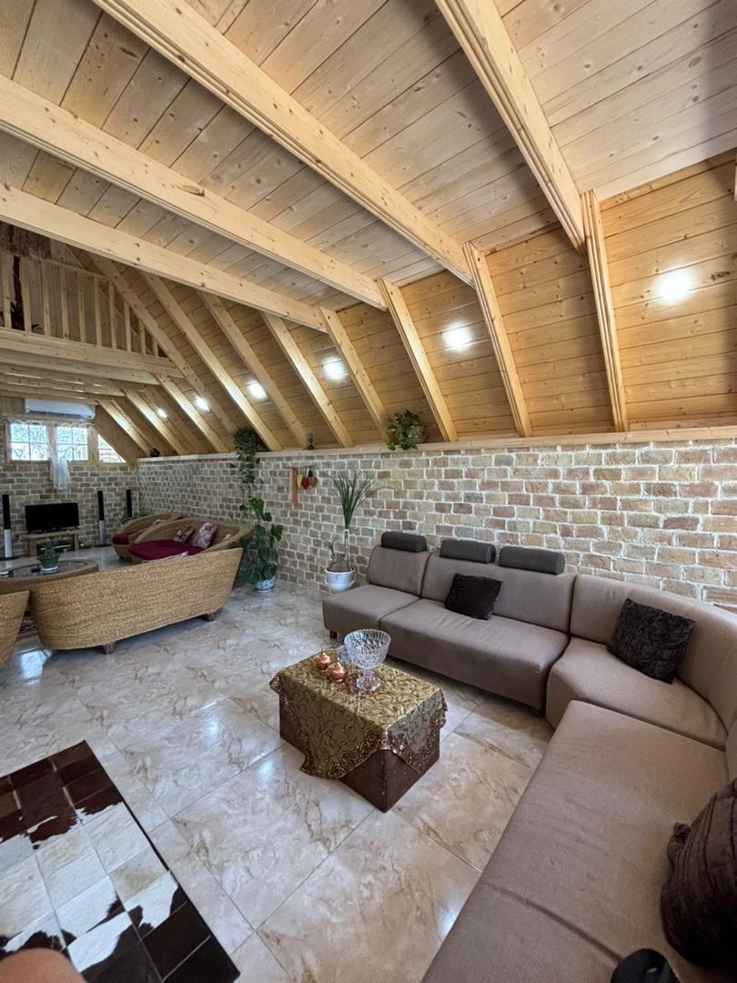 کلبه سوئیسی جکوزی دار زنبق