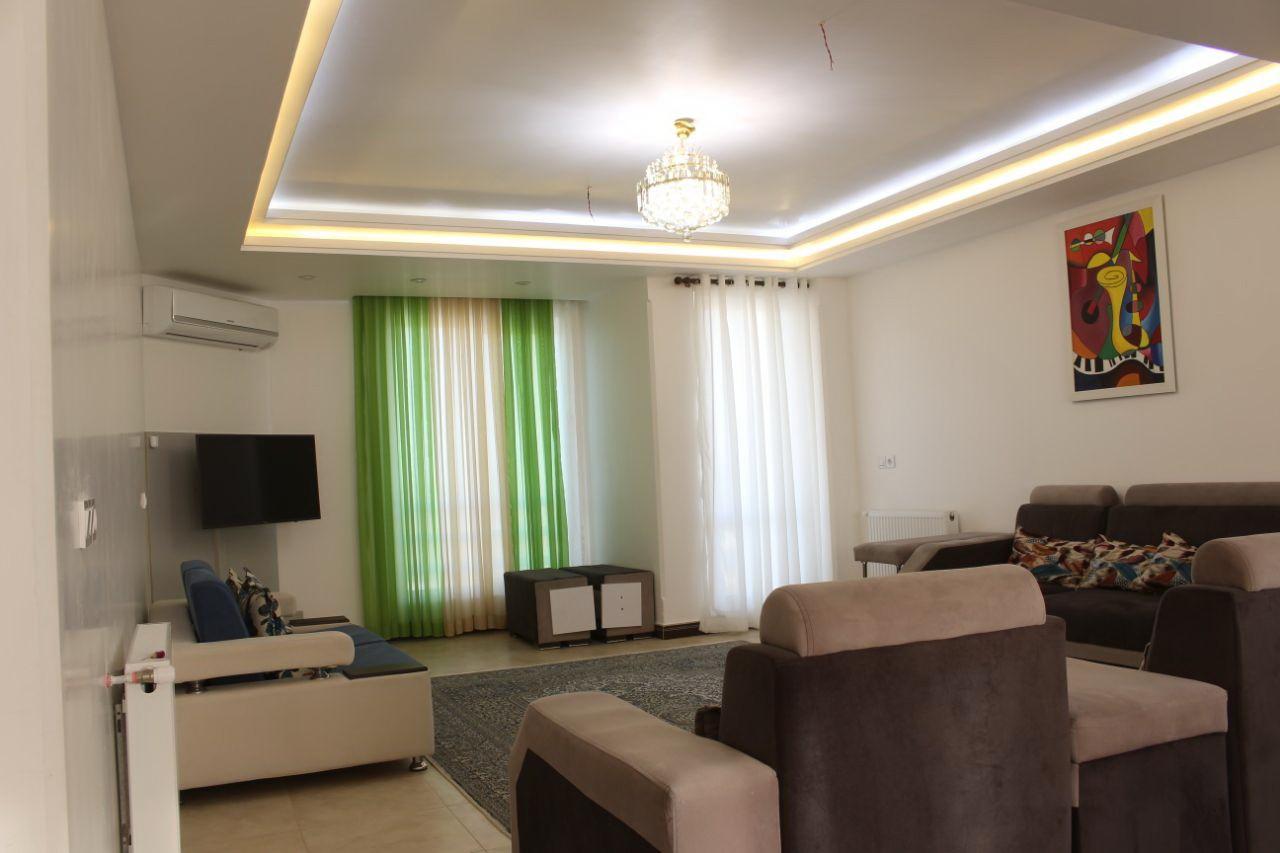 سوییت  در شهر ساحلی فرح اباد