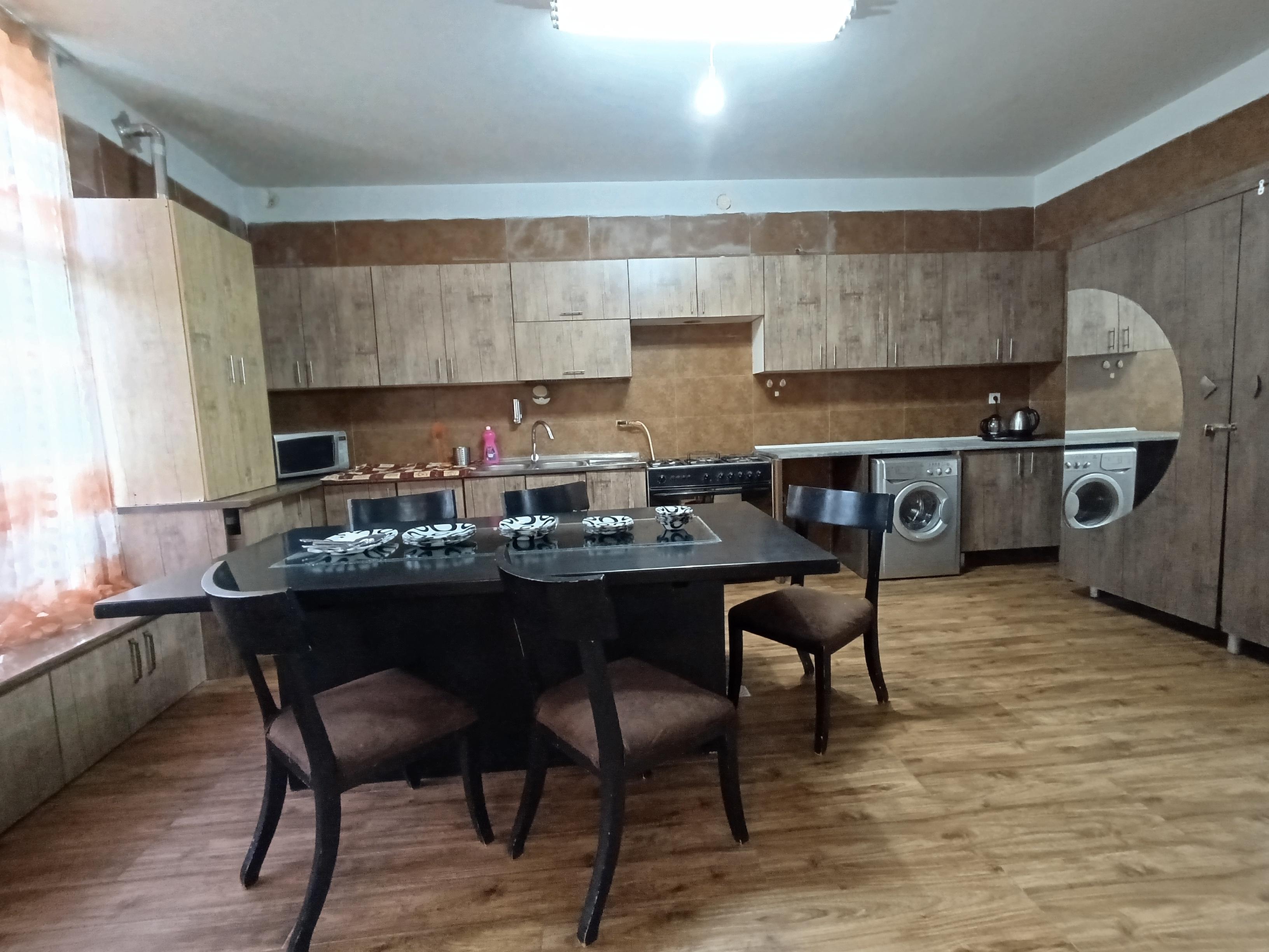 ویلایی گلدن پارادایس در چهارباغ