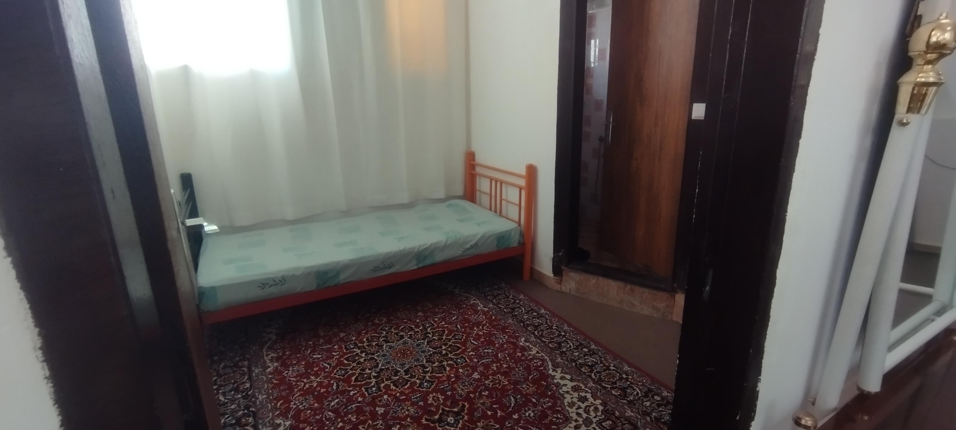 دوخوابه حیاط دار تمیز