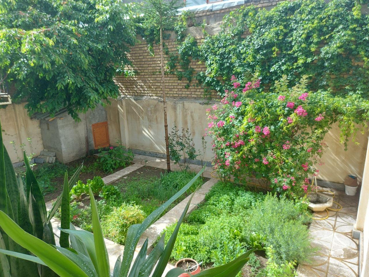 دوخوابه تمیز عزیزی