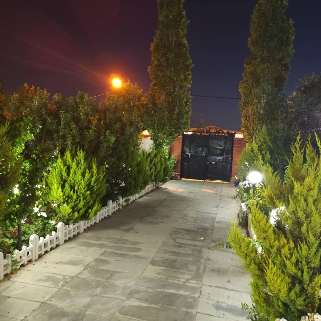 نیوسنس گاردن استخر دار آبگرم