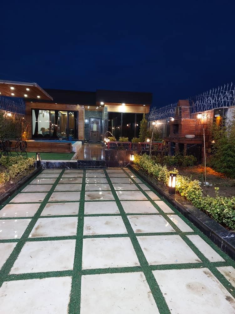 ویلایی استخر دار مدرن آران 