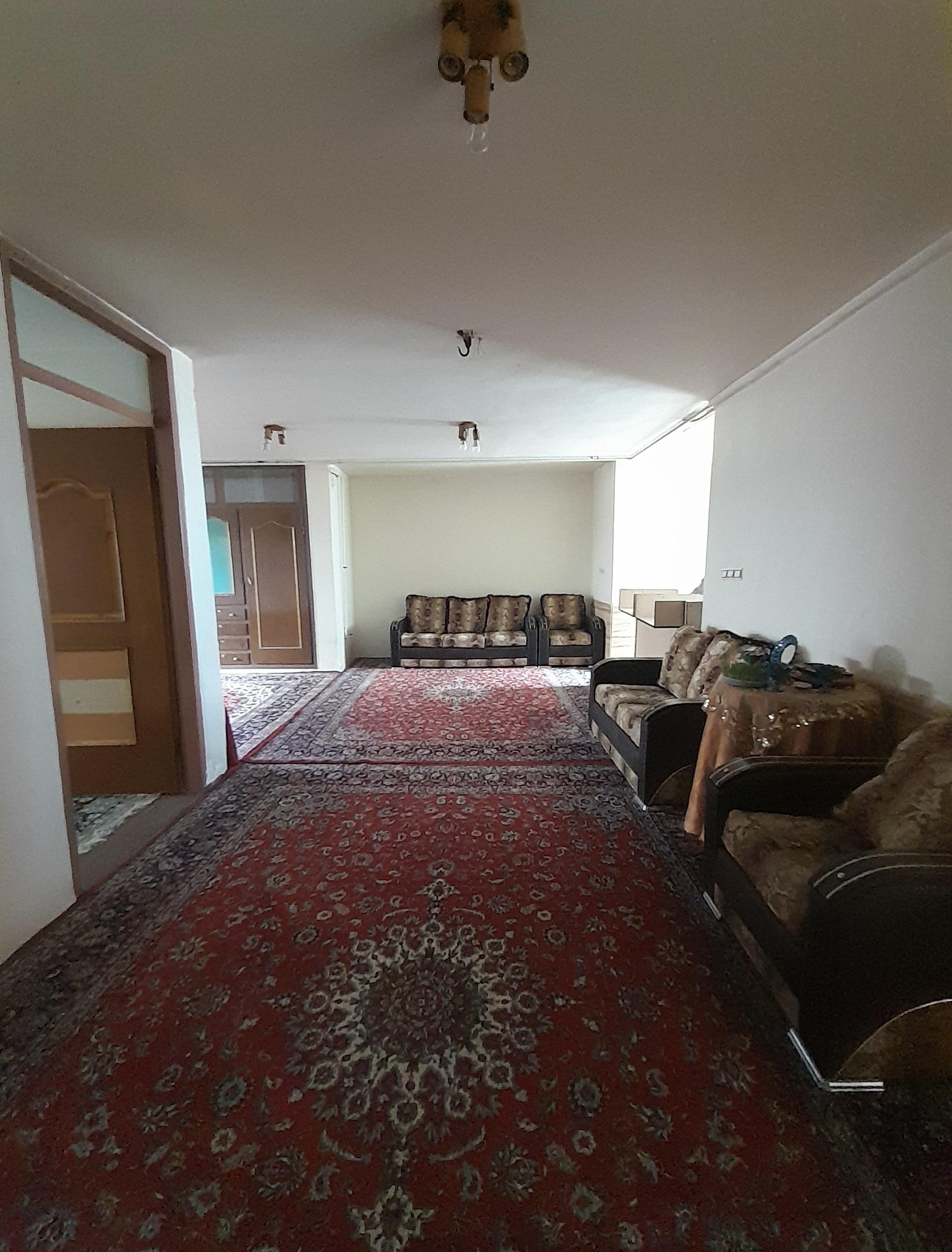 ویلایی تک خواب سامان پل زمانخان